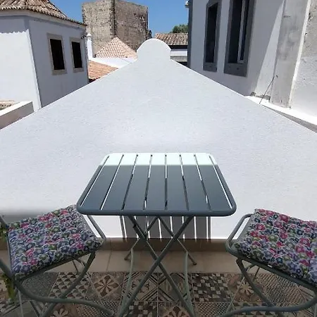 Casa Da Torre - A Gema Escondida Da *